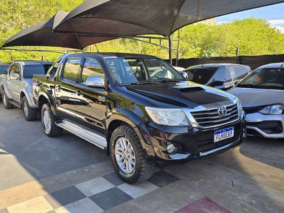 TOYOTA HILUX 3.0 SRV 4X4 CD 16V TURBO INTERCOOLER DIESEL 4P AUTOMÁTICO